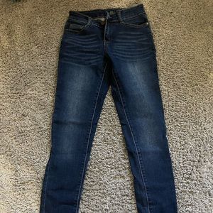 2 no holes skinny jeans